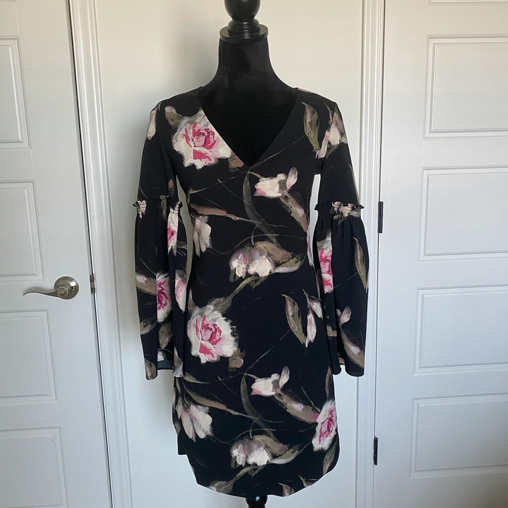 Barely worn White House black market dress